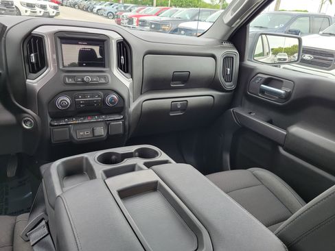 Used 2022 Chevrolet Silverado 1500 Custom RWD image 16