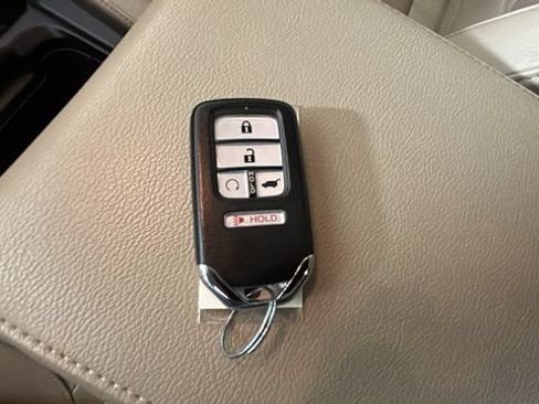 Used 2019 Honda CR-V Touring image 20