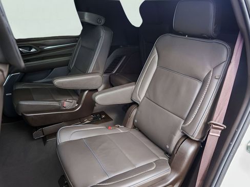 Used 2023 GMC Yukon Denali w/ Denali Reserve Package RWD image 28