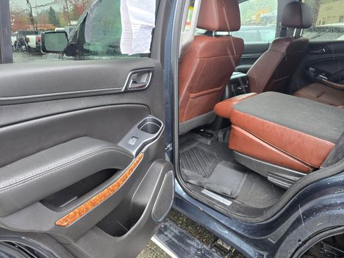 Used 2019 Chevrolet Tahoe Premier w/ Premier Plus Edition image 18