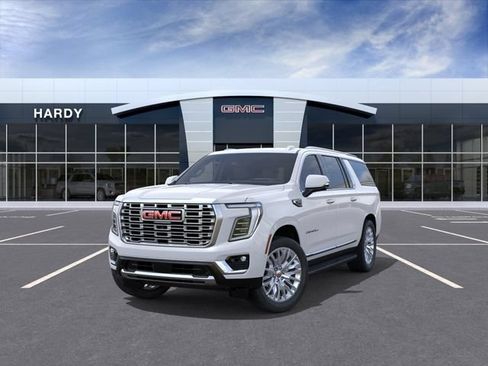New 2026 GMC Yukon XL Denali AWD/4WD image 8