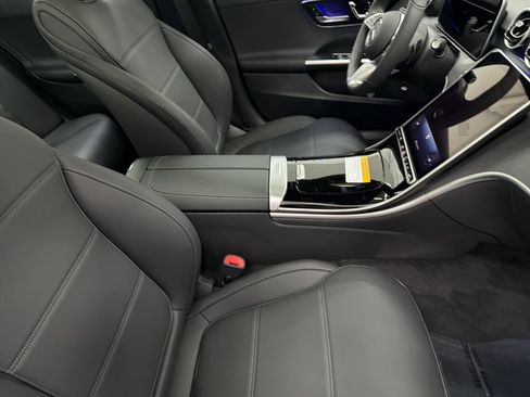 Used 2026 Mercedes-Benz C 300 Sedan image 30