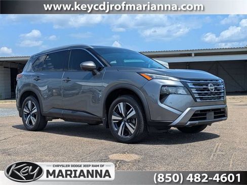 Used 2024 Nissan Rogue SL w/ SL Premium Package FWD image 1