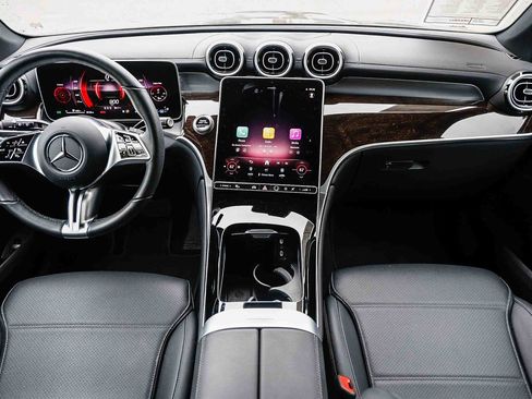 Certified 2025 Mercedes-Benz GLC 300 image 10