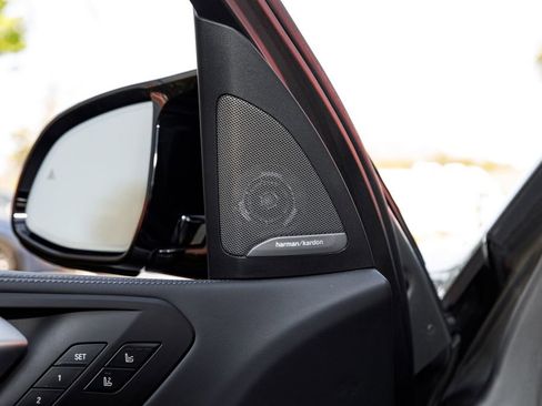 Used 2022 BMW X5 M w/ Competition Package 2 image 40