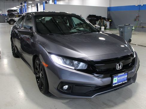 Used 2019 Honda Civic Sport image 3