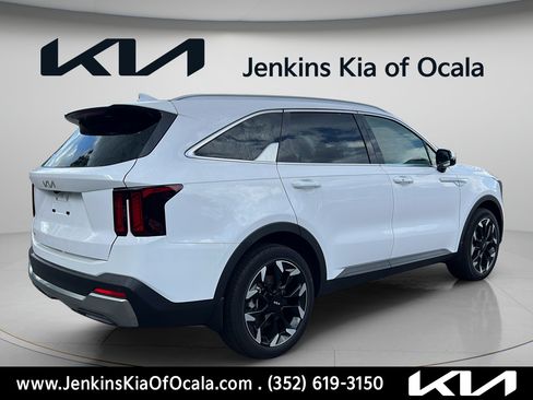 New 2026 Kia Sorento EX w/ EX Premium Package FWD image 3