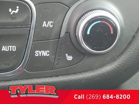 Used 2023 Chevrolet Equinox RS w/ RS Leather Package image 35