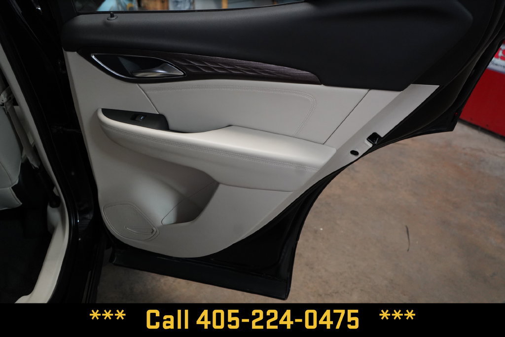 Used 2023 Buick Envision Avenir AWD/4WD image 19