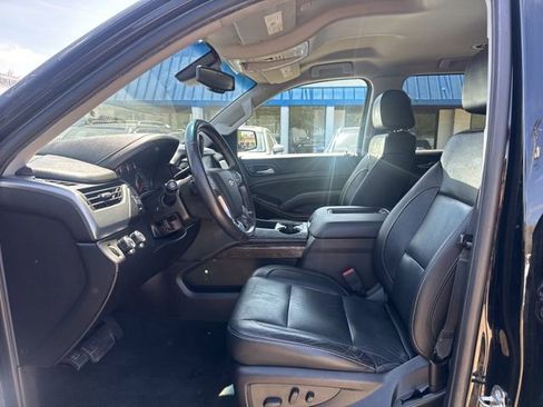 Used 2018 Chevrolet Suburban LT AWD/4WD image 9