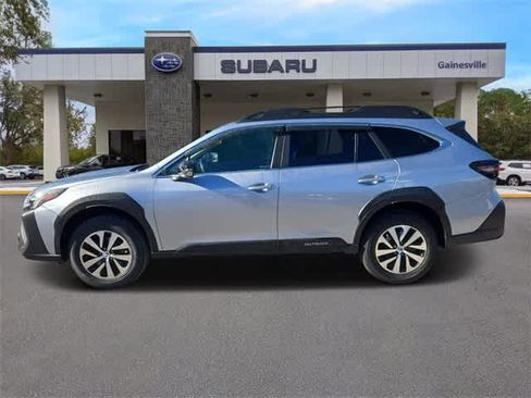 Used 2024 Subaru Outback Premium image 3