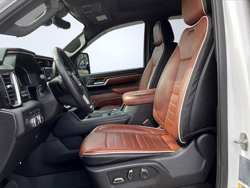 Used 2024 GMC Sierra 2500 Denali Ultimate image 26