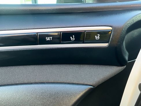 Used 2023 Hyundai Tucson Limited w/ Cargo Package AWD/4WD image 31