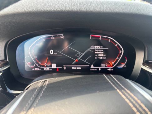 Used 2020 BMW 530i xDrive w/ Premium Package image 26