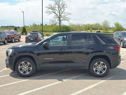 Used 2025 GMC Terrain Elevation