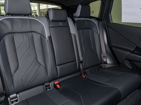 Used 2026 BMW X3 xDrive30 w/ Premium Package image 35