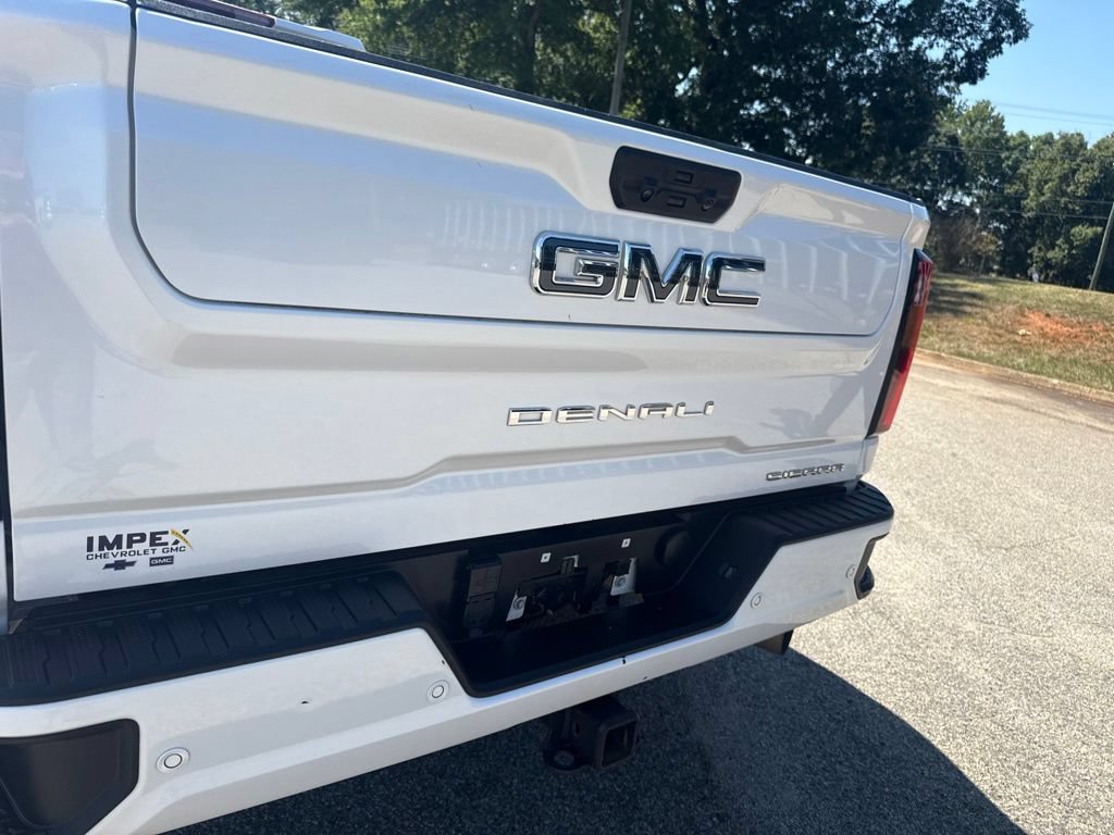 Used 2024 GMC Sierra 3500 Denali Ultimate AWD/4WD image 36