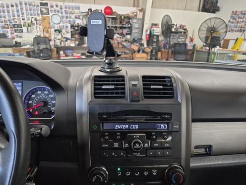 Used 2011 Honda CR-V SE image 25