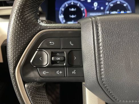 Certified 2024 Toyota Tacoma TRD Off-Road AWD/4WD image 26