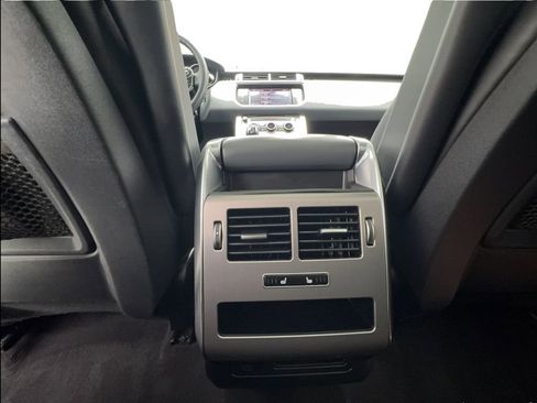 Used 2014 Land Rover Range Rover Sport HSE image 34