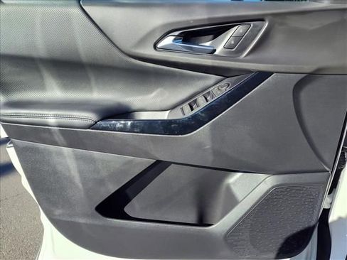 New 2026 Chevrolet Equinox LT w/ Midnight Edition image 10