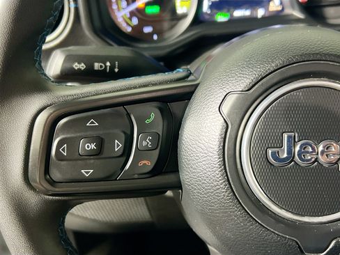 Used 2024 Jeep Wrangler Unlimited Rubicon 4xe AWD/4WD image 18