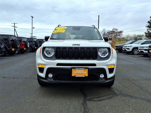 Certified 2023 Jeep Renegade Altitude w/ Convenience Group I image 2