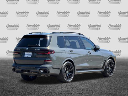 Used 2026 BMW X7 xDrive40i w/ M Sport Package AWD/4WD image 5