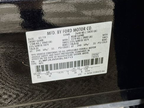 Used 2019 Lincoln Nautilus Premier AWD/4WD image 29