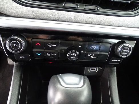 Used 2022 Jeep Compass Latitude w/ Sun and Sound Group image 14