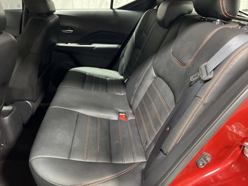 Used 2019 Nissan Kicks SR w/ SR Premium Package FWD image 16