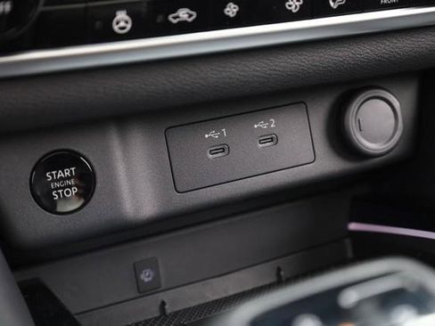 New 2026 Nissan Rogue Platinum AWD/4WD image 17