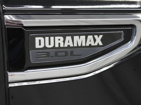 Used 2023 GMC Yukon SLT image 47