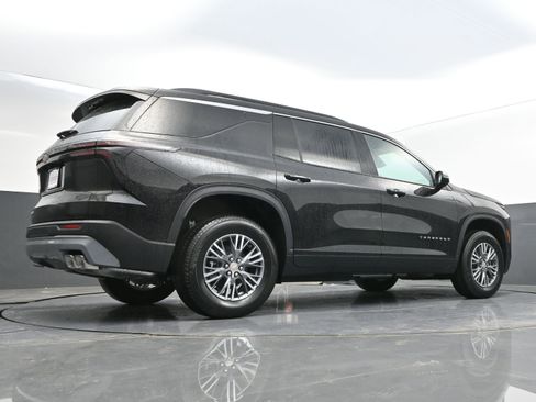 New 2026 Chevrolet Traverse LT w/ Driver Confidence Package AWD/4WD image 41