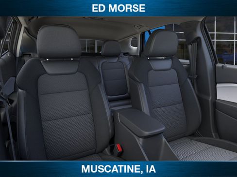 New 2025 Chevrolet Trax LT w/ Sunroof Package image 16