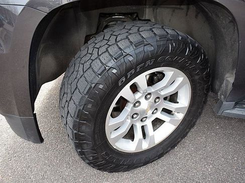 Used 2017 Chevrolet Tahoe LT image 8