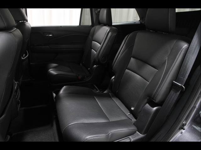 Used 2021 Honda Pilot Elite image 18