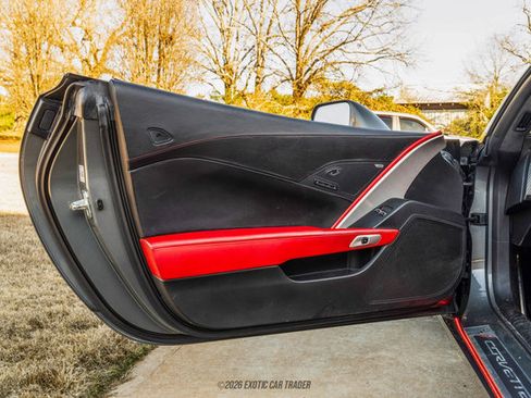 Used 2016 Chevrolet Corvette Z06 w/ 3LZ Preferred Equipment Group image 57