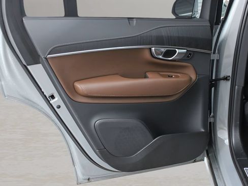 Certified 2024 Volvo XC90 B6 Ultimate w/ Protection Package Premier AWD/4WD image 8
