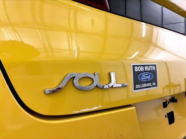 Used 2020 Kia Soul LX FWD image 14