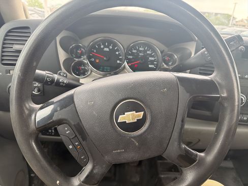 Used 2012 Chevrolet Silverado 2500 W/T AWD/4WD image 15