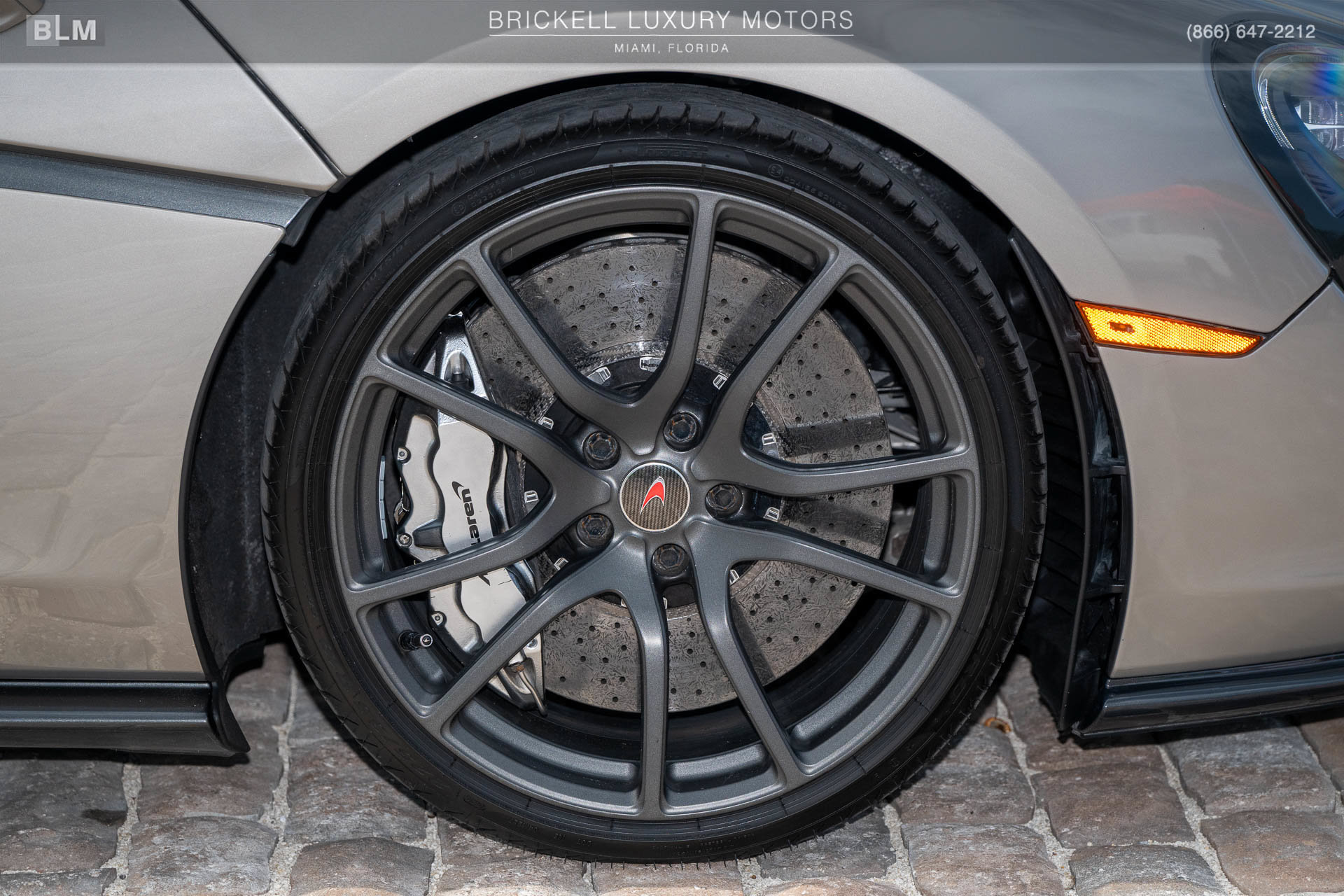 Used 2018 McLaren 570S Coupe RWD image 43