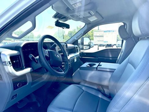New 2026 Ford F250 XL w/ FX4 Off-Road Package image 16