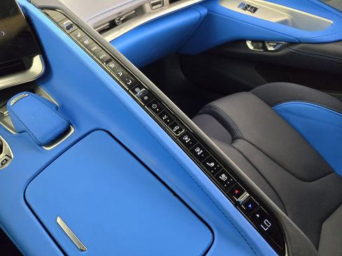 Used 2024 Chevrolet Corvette Stingray Premium Conv w/ Z51 Performance Package RWD image 19