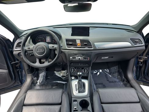 Used 2018 Audi Q3 2.0T Premium Plus w/ Premium Plus Package AWD/4WD image 9