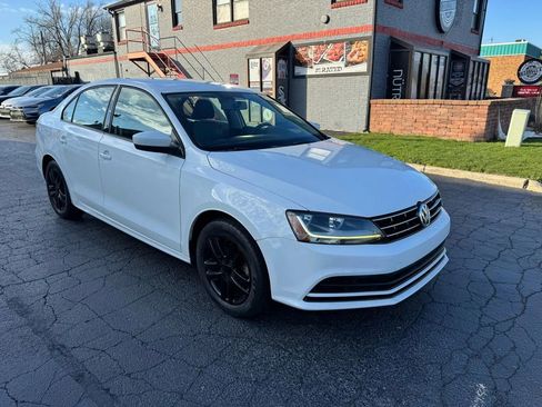 Used 2018 Volkswagen Jetta S FWD image 4