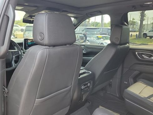 Certified 2023 Chevrolet Tahoe Z71 w/ Luxury Package AWD/4WD image 19
