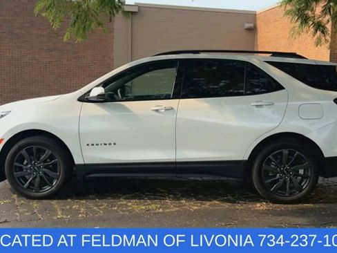 Used 2023 Chevrolet Equinox RS w/ RS Leather Package AWD/4WD image 5