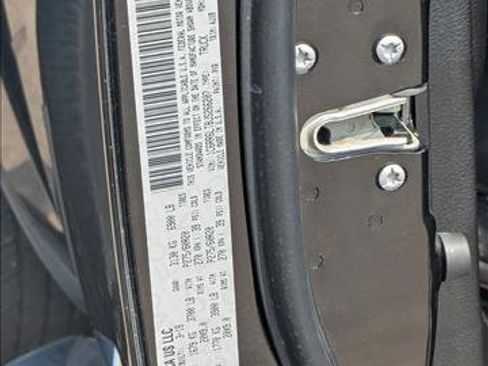 Used 2018 RAM 1500 Lone Star RWD image 16