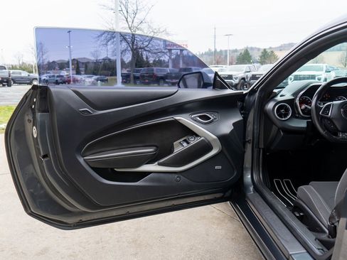 Used 2016 Chevrolet Camaro LT w/ RS Package image 13